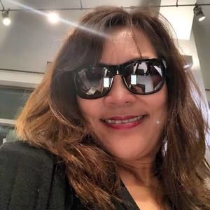 Meet your Posher, Leah